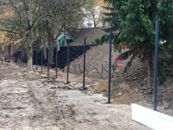 Geokrata duża komórka AT CELL COMFORT 010.100 HDPE czarna w sekcji 6,7m x 3,5m wysokość 10cm