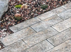 Chodnik łupany Bruk38 38x15,1x6 kolor onyx